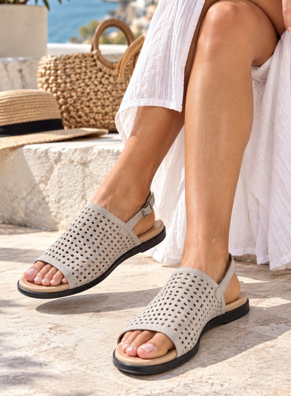 Barbara Barbieri Made in Italy Perforated Leather Sandals Size 40